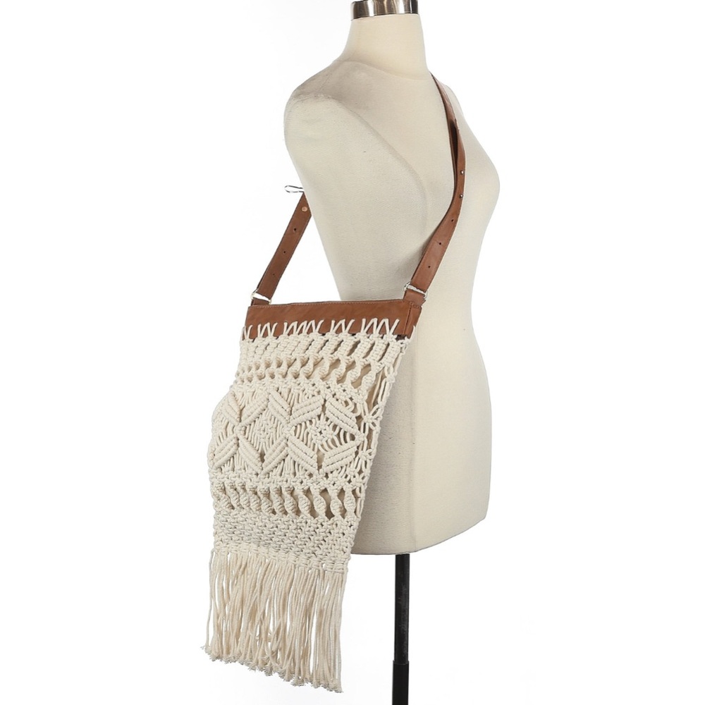 🐚 MACRAME CROSSBODY 🏝️